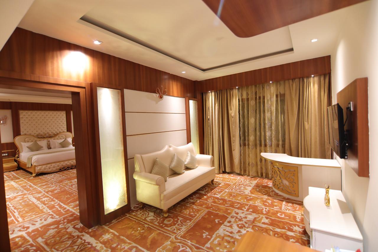 Hotel Grand Orchid Haridwār Exteriér fotografie